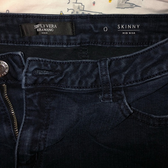 Vera Wang Skinny Jeans - Picture 3 of 4